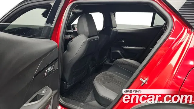 Peugeot 2008 2nd Gen — Фото автомобиля 18