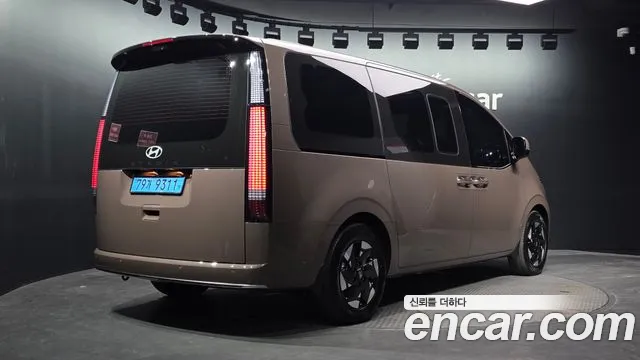 Hyundai Staria — Фото автомобиля 2