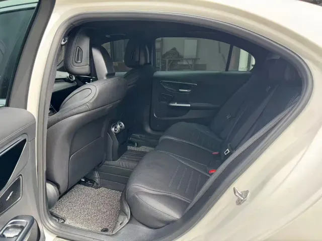 Mercedes-Benz C-Class — Фото автомобиля 5
