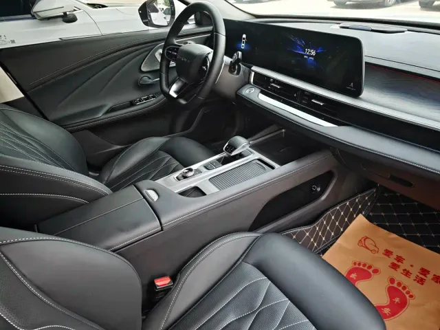 Chery Arrizo 8 — Фото автомобиля 9