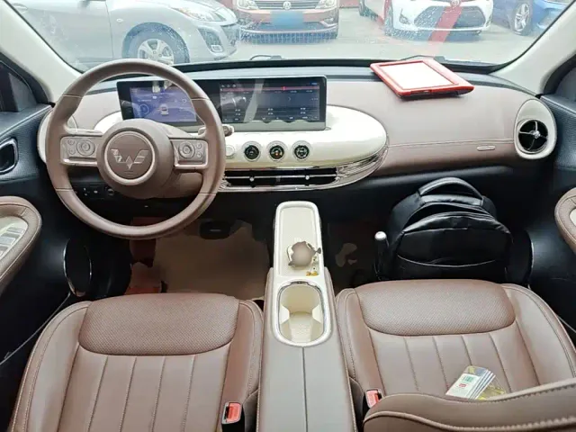 Wuling Bingo — Фото автомобиля 9