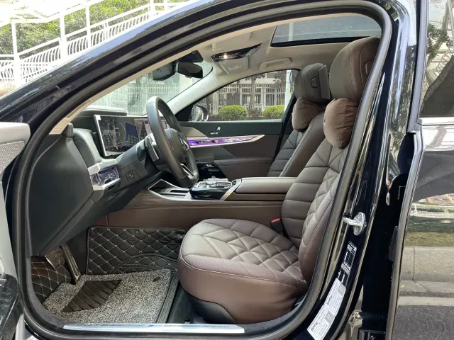 BMW 7 Series — Фото автомобиля 8
