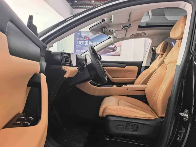 Leapmotor C11 — Фото автомобиля 4