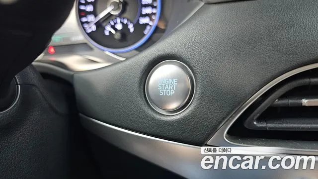 Hyundai Palisade Palisade Дизель 2.2 2WD — Фото автомобиля 24