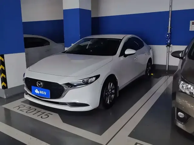 Фотография автомобиля — Mazda Axela