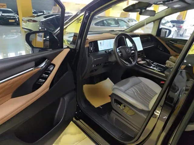GAC Trumpchi M8 — Фото автомобиля 8