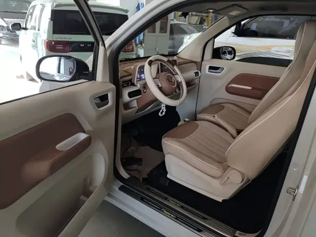 Wuling Hongguang Mini EV — Фото автомобиля 15