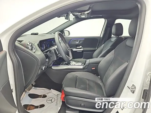 Mercedes-Benz EQA — Фото автомобиля 11