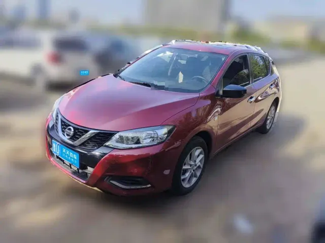 Фотография автомобиля — Nissan Tiida