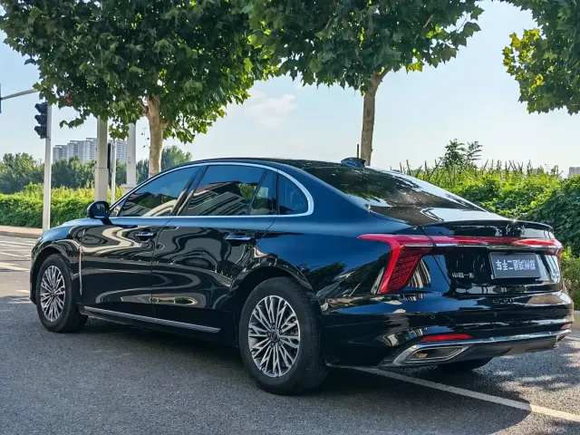 Hongqi H5 — Фото автомобиля 7