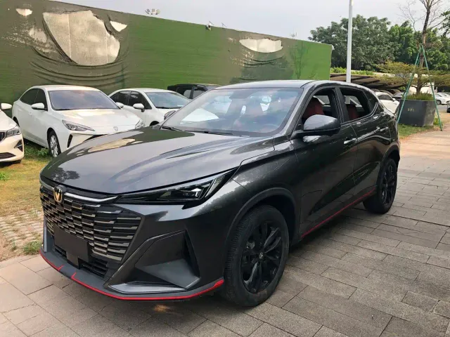 Фотография автомобиля — Changan X5 Plus