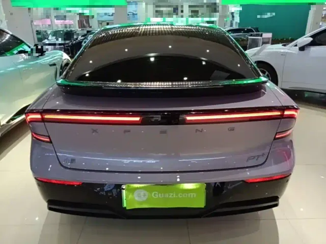 Xpeng P7+ — Фото автомобиля 5