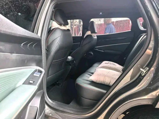 Geely Boyue — Фото автомобиля 5
