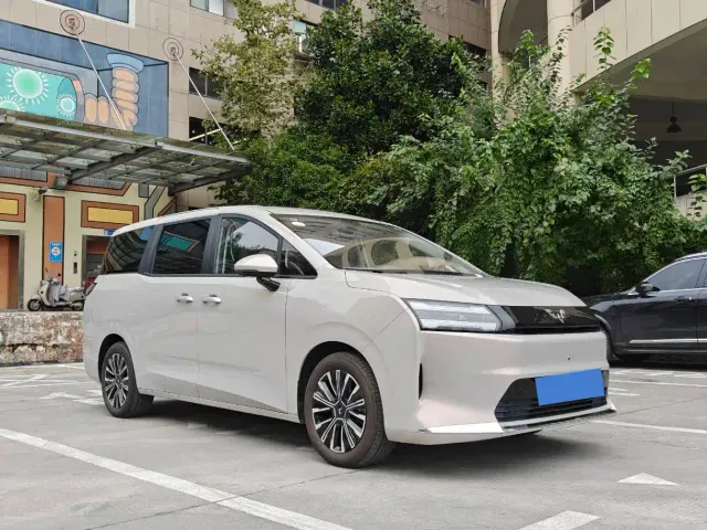 Wuling Starlight 730 — Фото автомобиля 3