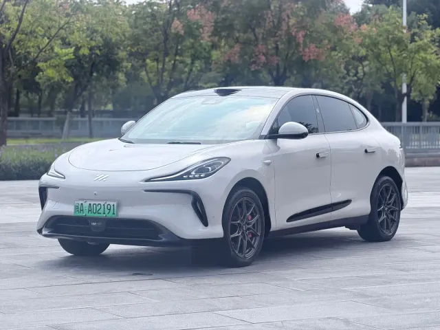 Фотография автомобиля — IM Motors LS6