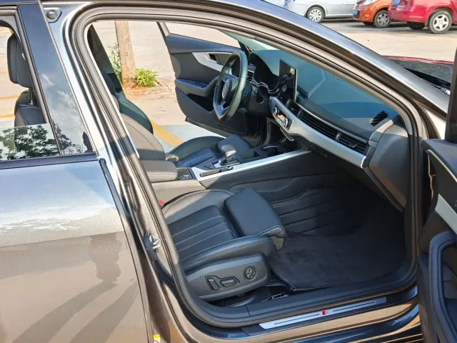 Audi A4L — Фото автомобиля 11