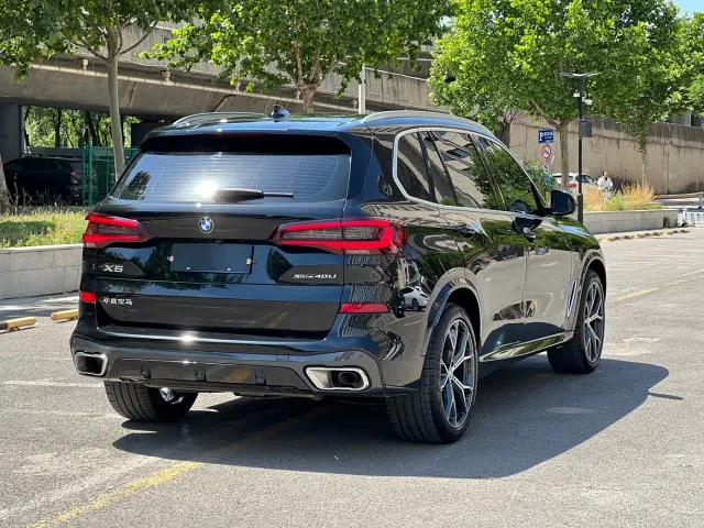 BMW X5 — Фото автомобиля 6
