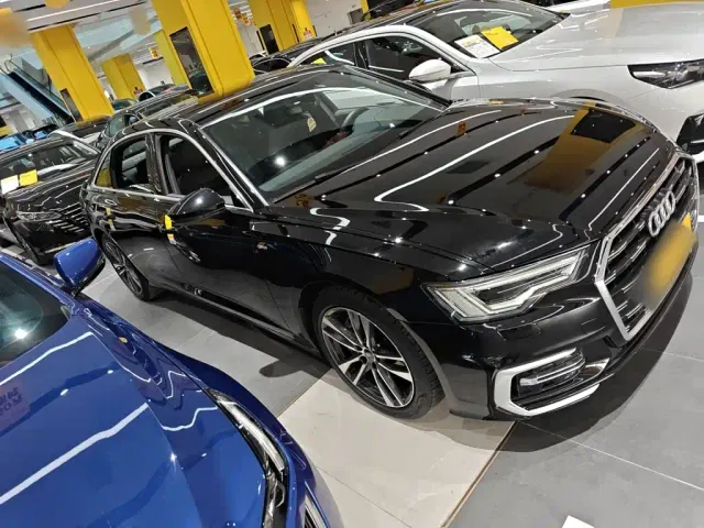 Audi A6L — Фото автомобиля 3