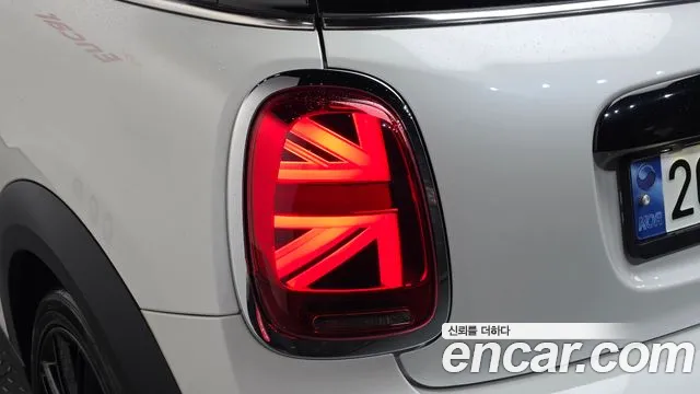 Mini Cooper Cooper Classic Plus — Фото автомобиля 22