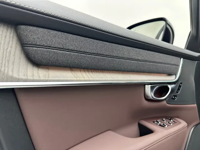 Volvo S90 — Фото автомобиля 19