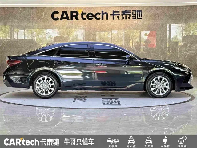 Toyota Avalon — Фото автомобиля 8