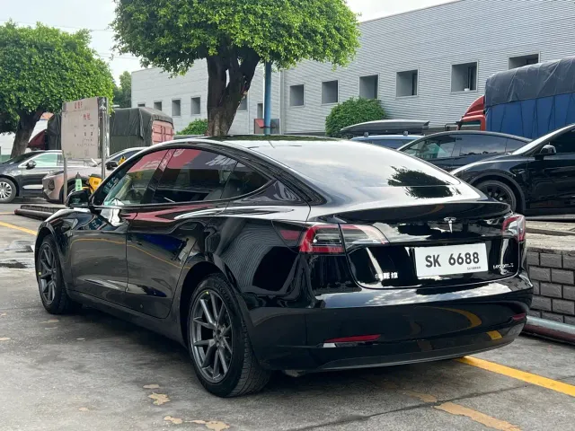 Tesla Model 3 2022 Model Rear-Wheel Drive Version — Фото автомобиля 5