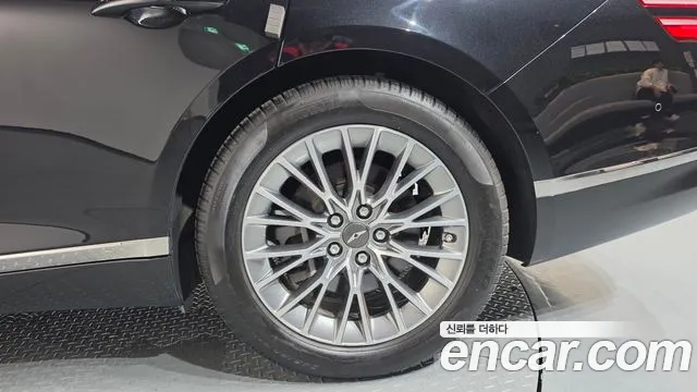 Genesis G80 Бензин 2.5 турбо AWD — Фото автомобиля 21