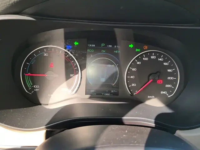 BYD Song MAX — Фото автомобиля 11