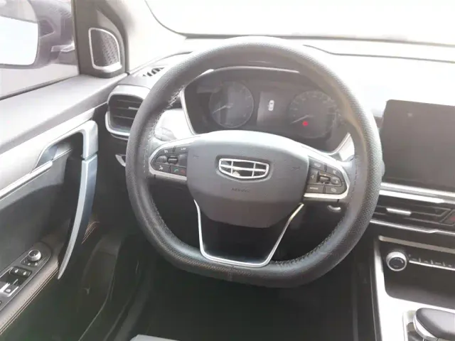 Geely Binyue — Фото автомобиля 18