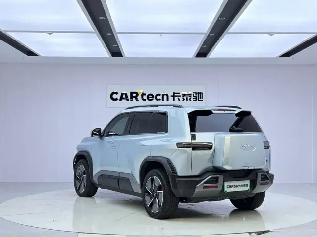 Fang Cheng Bao Titanium 3 2025 501KM AWD Smart Drive Ultra Edition — Фото автомобиля 3