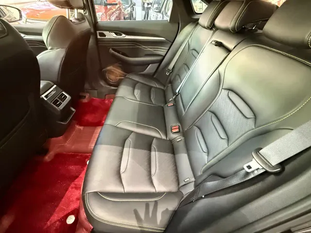 Geely Xingrui — Фото автомобиля 5