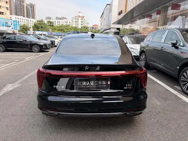 Hongqi H5 — Фото автомобиля 7