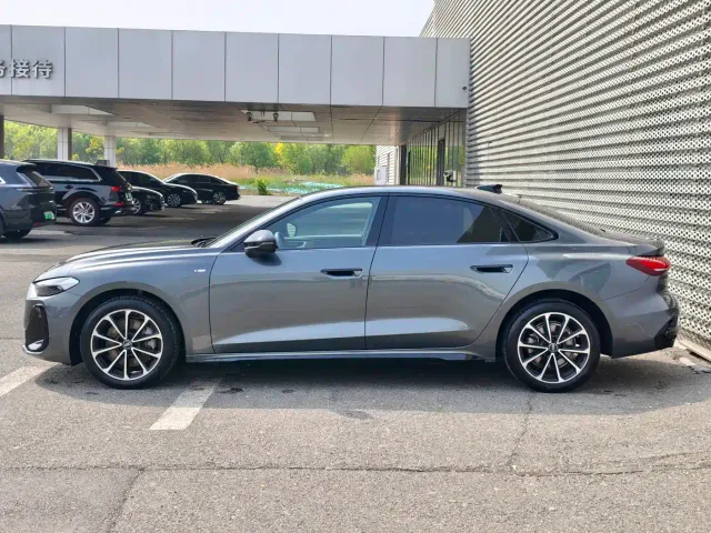 Audi A5L — Фото автомобиля 3