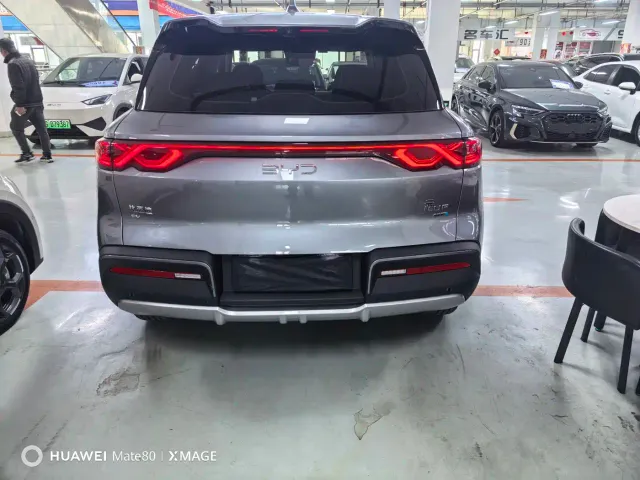 BYD Yuan UP — Фото автомобиля 5