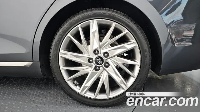 Hyundai Grandeur Новый Grandeur IG — Фото автомобиля 21