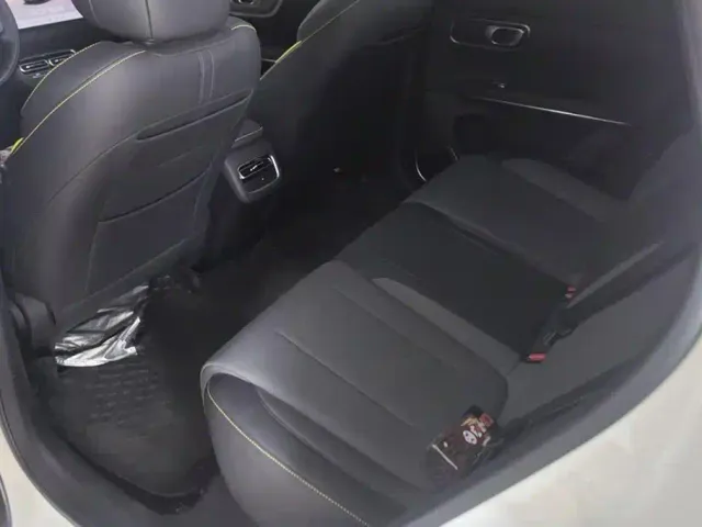 Changan Qiyuan Q05 — Фото автомобиля 11