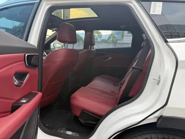 Jetour X70 Plus — Фото автомобиля 6