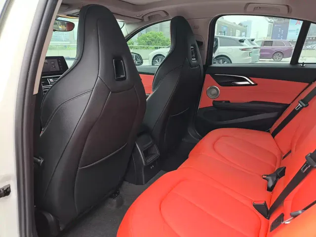 BMW 1 Series — Фото автомобиля 17