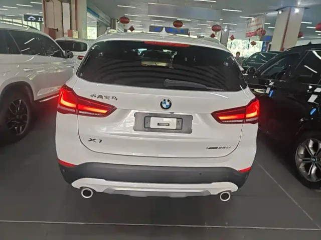 BMW X1 — Фото автомобиля 5