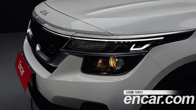 Kia Seltos — Фото автомобиля 7