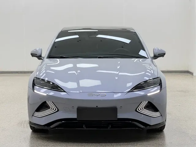 BYD Seal — Фото автомобиля 2
