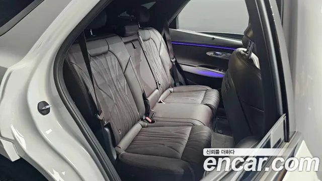 Genesis GV70 2.5T Бензин AWD — Фото автомобиля 11