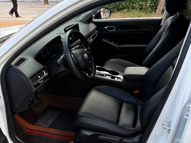 Honda Civic — Фото автомобиля 4
