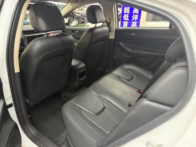 Chery Arrizo 5 — Фото автомобиля 10