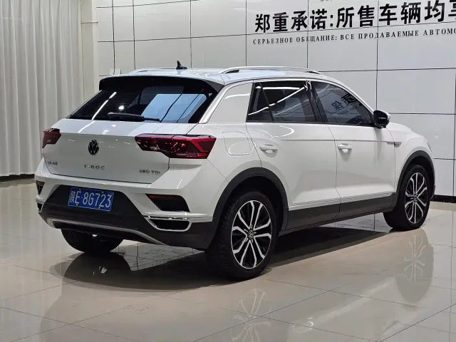 Volkswagen T-Roc — Фото автомобиля 6