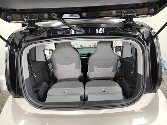 Baojun KiWi EV — Фото автомобиля 18