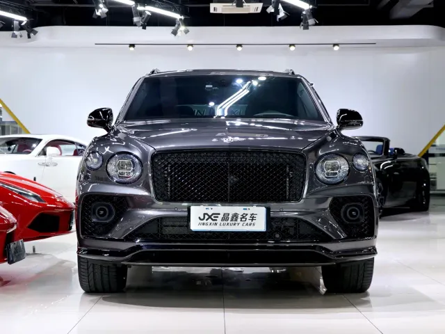 Bentley Bentayga 2022 4.0T V8 S — Фото автомобиля 2