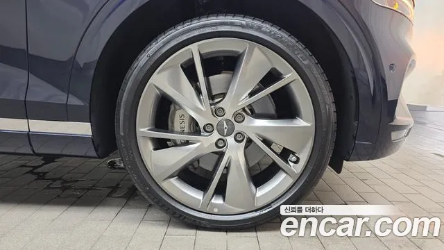 Genesis GV70 — Фото автомобиля 21