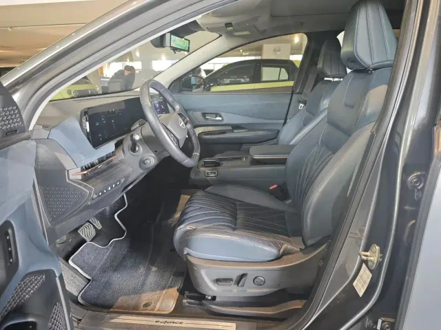 Nissan Ariya — Фото автомобиля 6