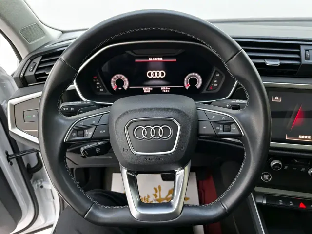 Audi Q3 — Фото автомобиля 9